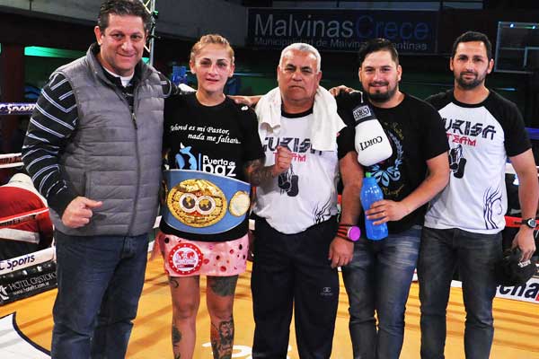 Debora-Anahi-Dionicius-equipo | Womens Boxing News